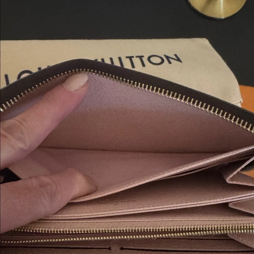 Louis Vuitton Zippy Wallet Damier Ebene Rose Ballerine - Picture 10 of 14